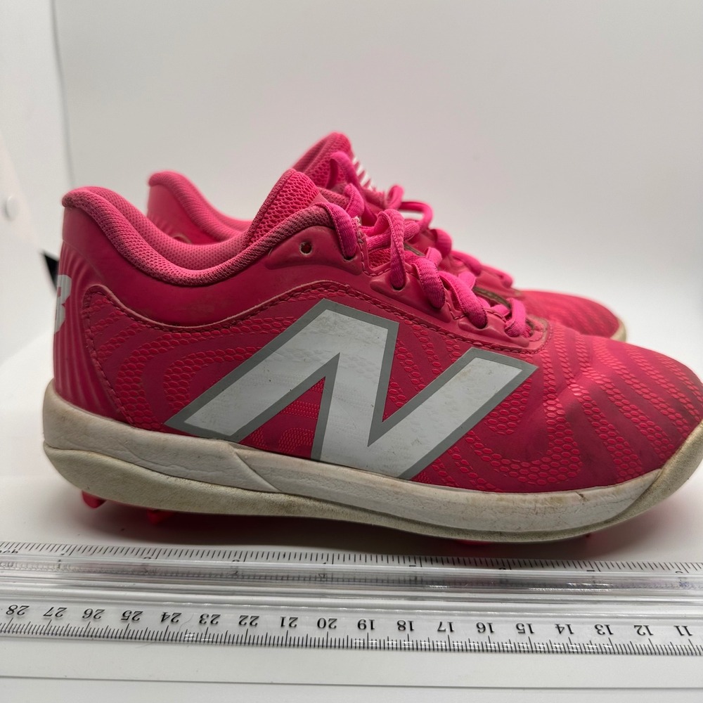 New Balance Turf Shoes‎ Pink Molded Cleats Soccer Baseball Girls Size 13 US - Picture 8 of 10